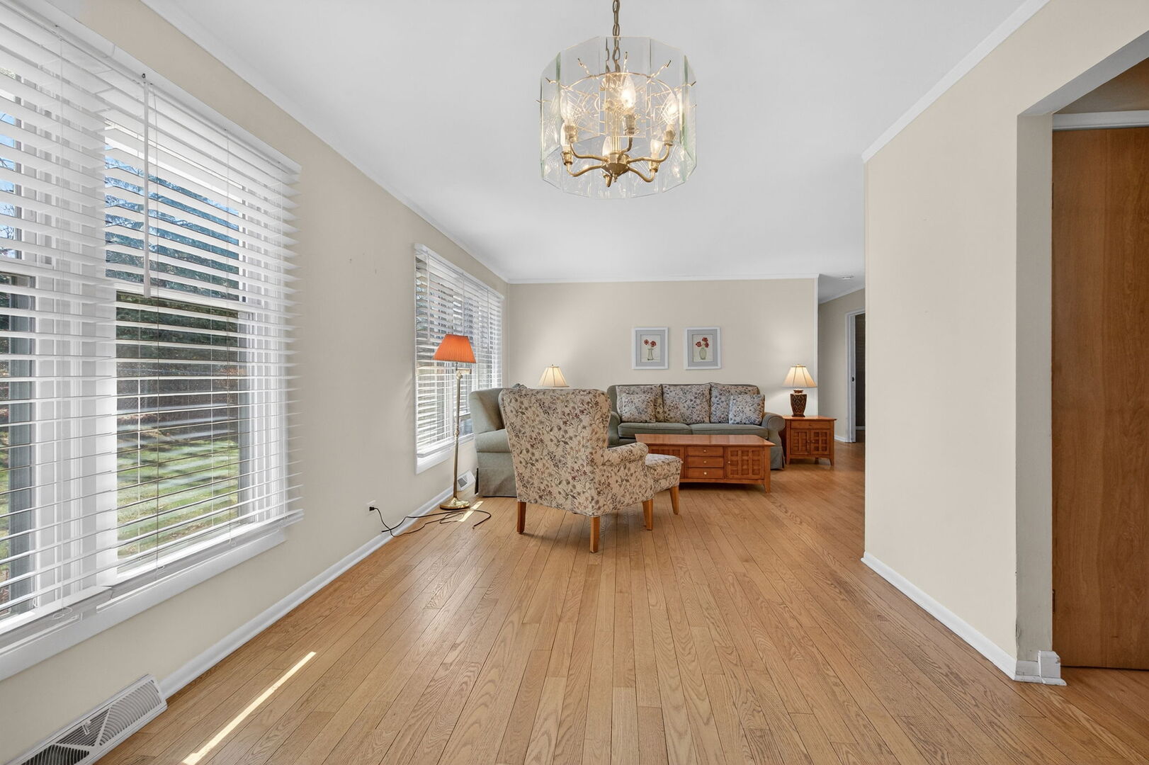 6 Charlestown Court, Bolingbrook, IL 60440