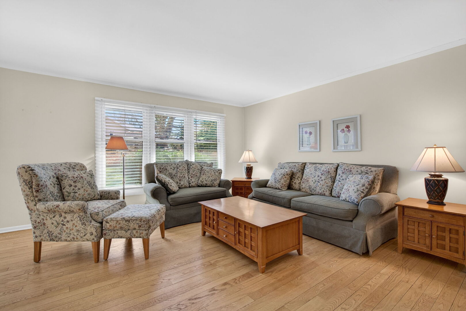 6 Charlestown Court, Bolingbrook, IL 60440