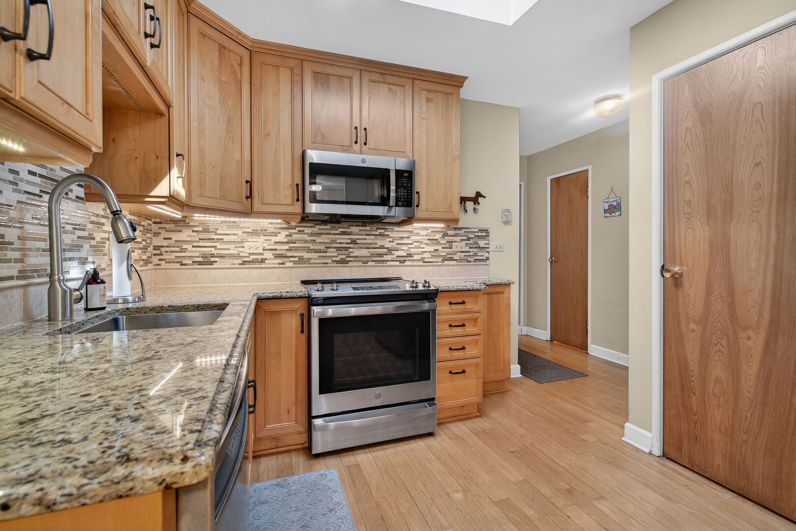 6 Charlestown Court, Bolingbrook, IL 60440