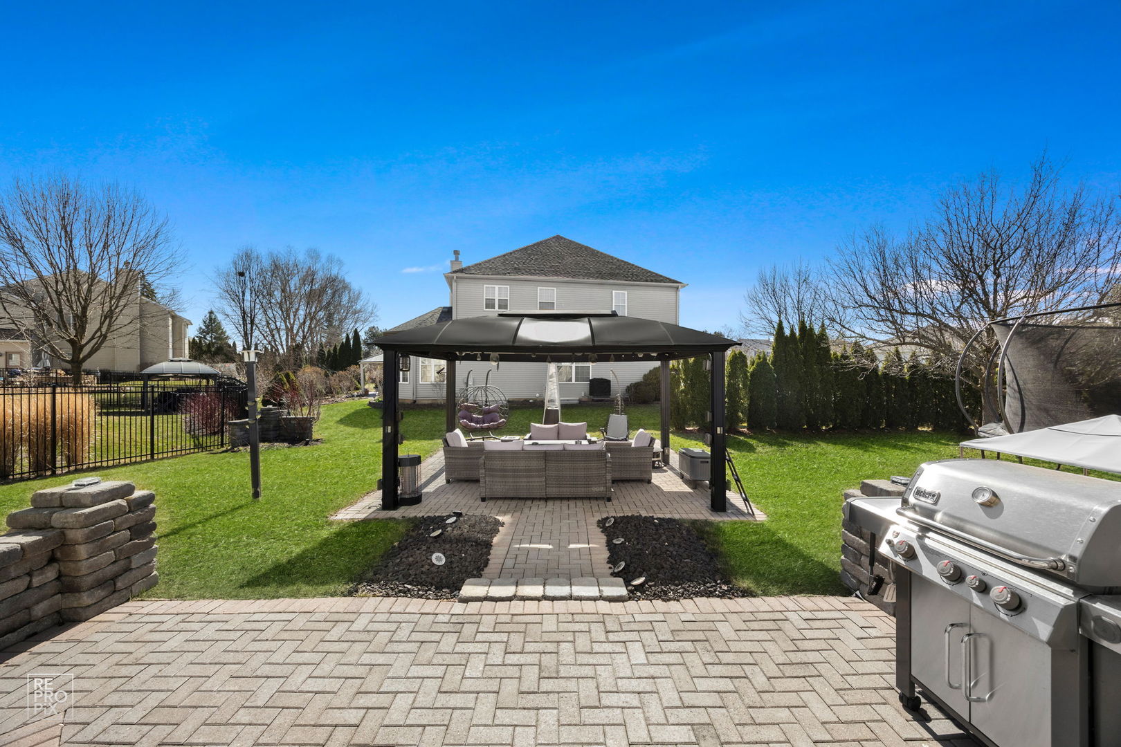 134 Timber Court, Gilberts, IL 60136