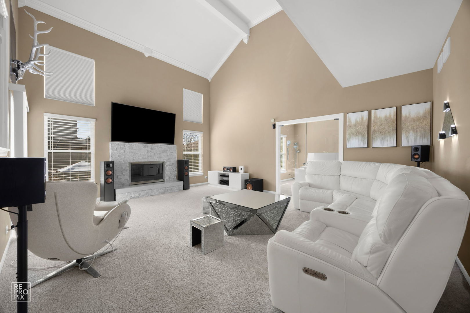 134 Timber Court, Gilberts, IL 60136