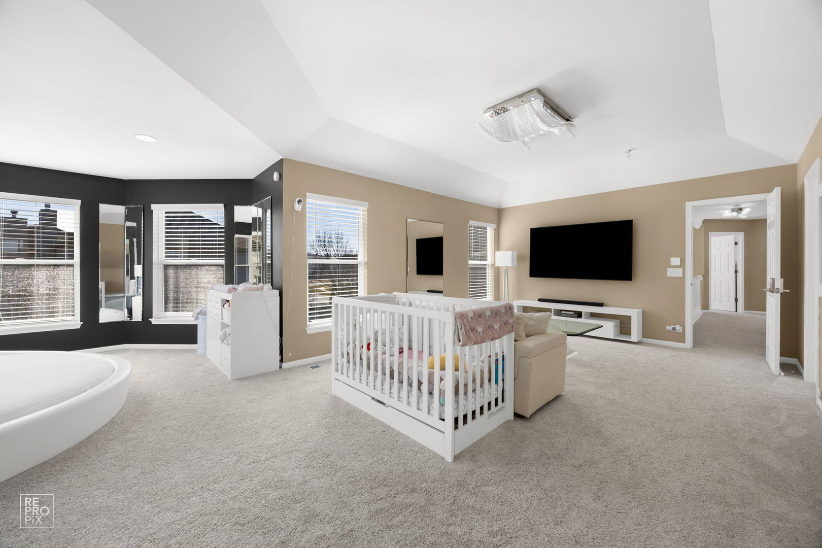 134 Timber Court, Gilberts, IL 60136