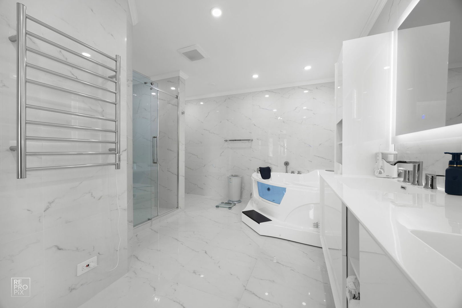 134 Timber Court, Gilberts, IL 60136