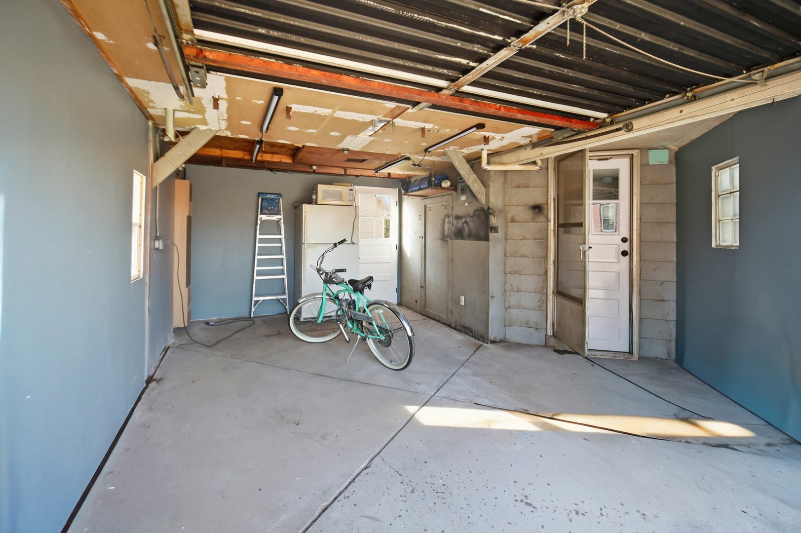 3410 Calwagner Street, Franklin Park, IL 60131