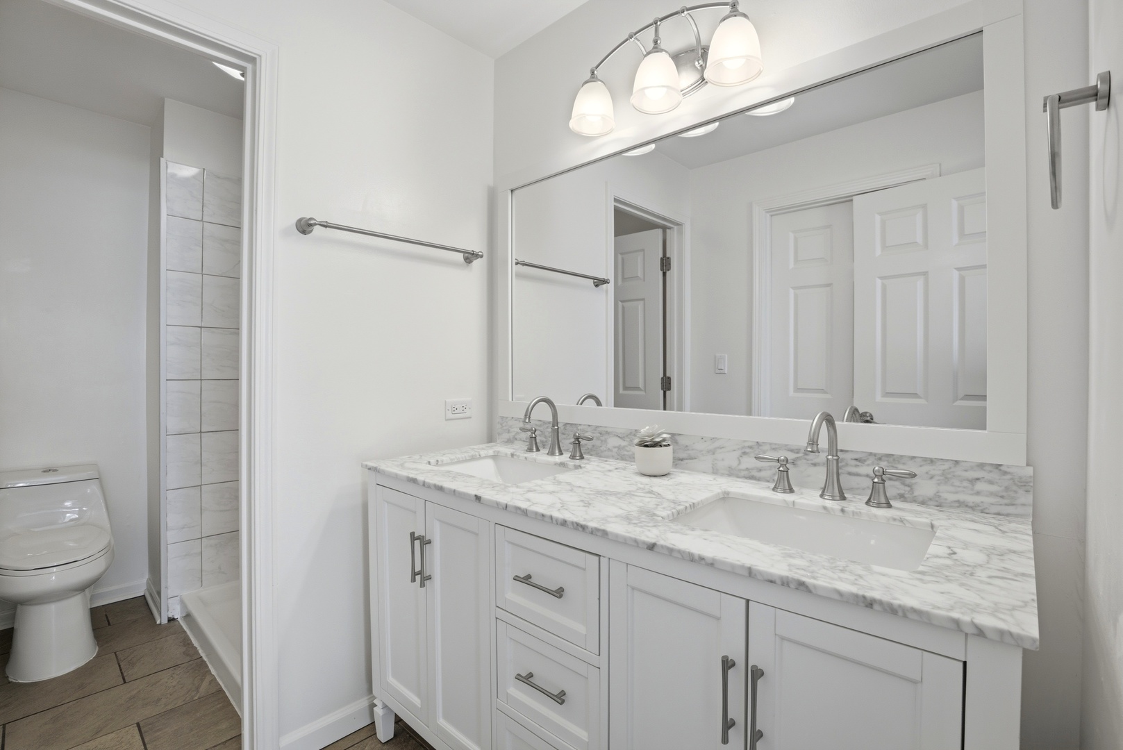 622 Zaininger Avenue #A, Naperville, IL 60563