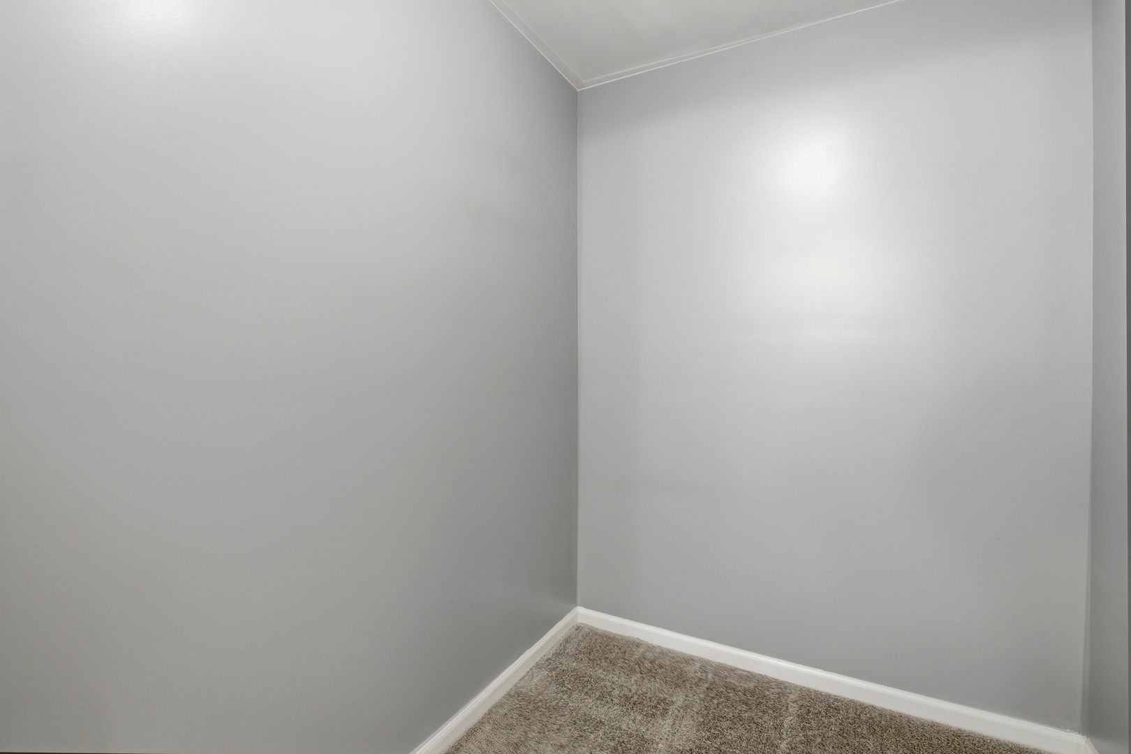 622 Zaininger Avenue #A, Naperville, IL 60563