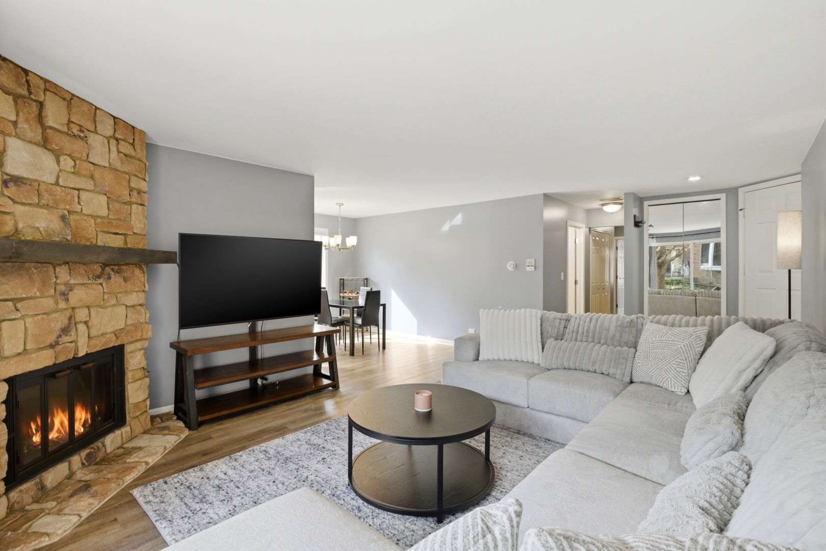 622 Zaininger Avenue #A, Naperville, IL 60563