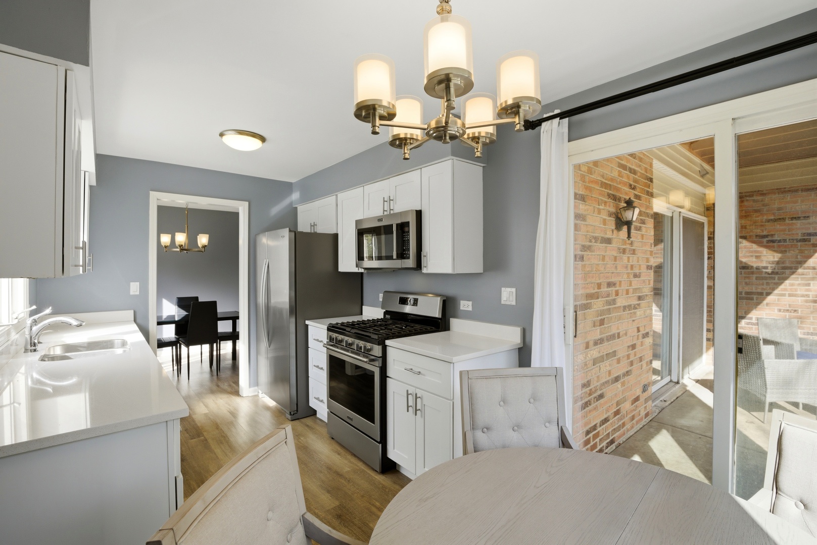 622 Zaininger Avenue #A, Naperville, IL 60563