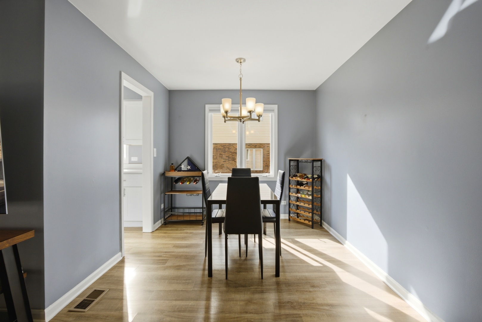 622 Zaininger Avenue #A, Naperville, IL 60563