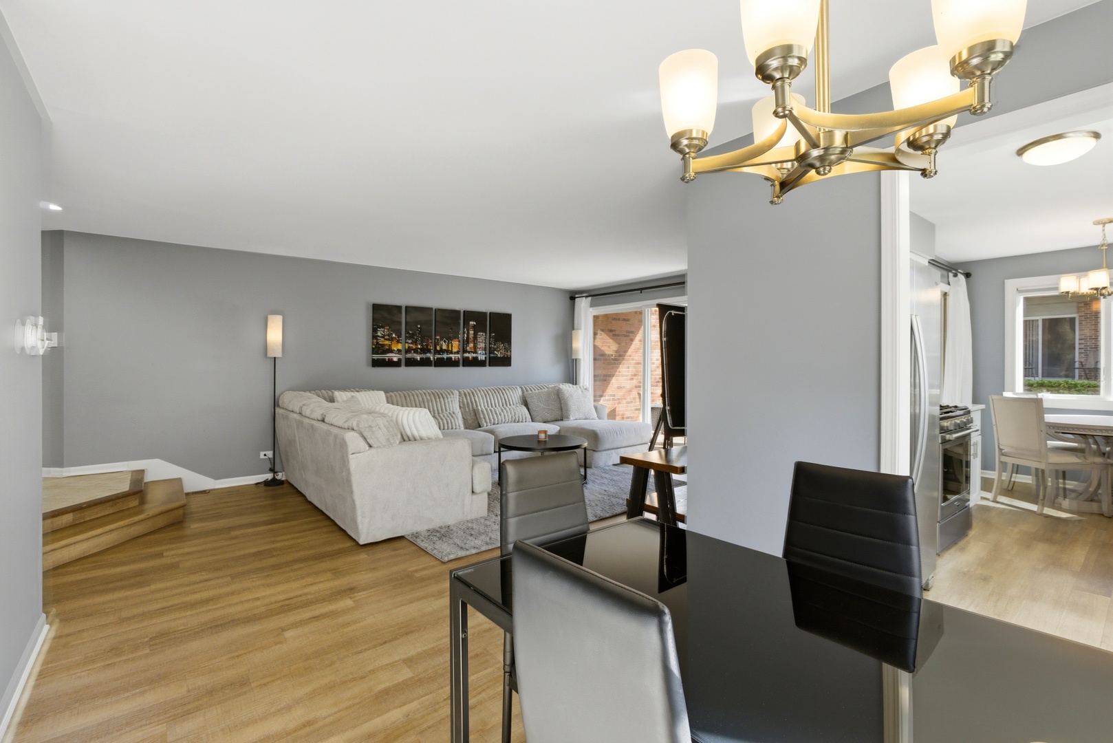 622 Zaininger Avenue #A, Naperville, IL 60563