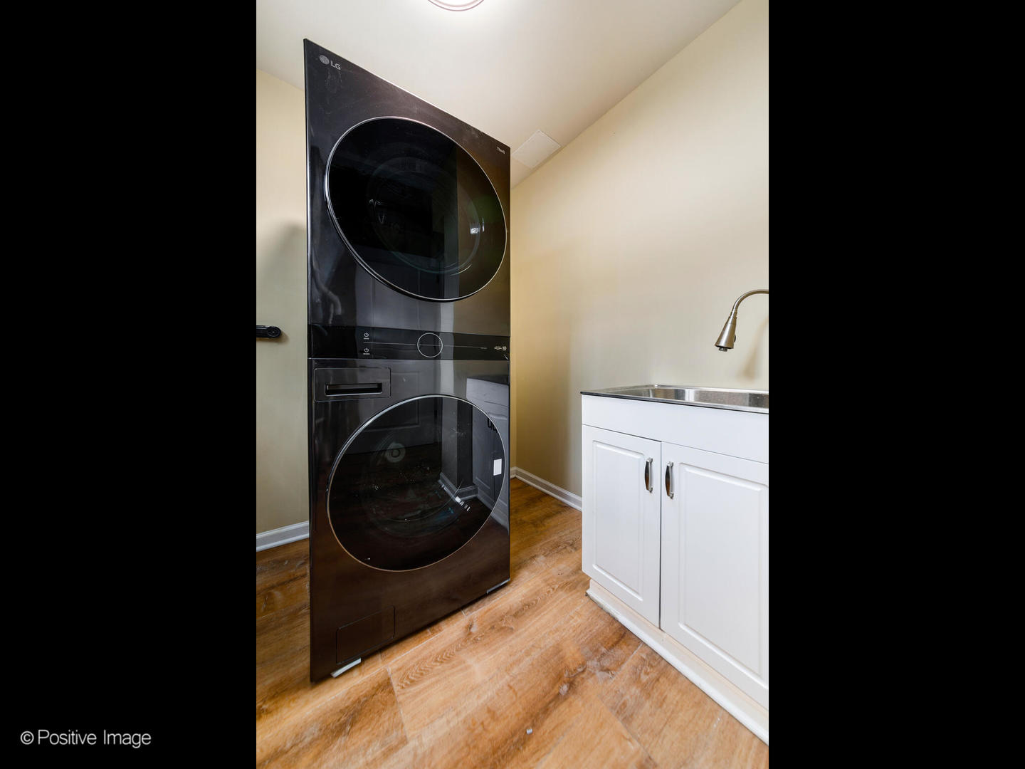 22566 W Lillian Place, Antioch, IL 60002