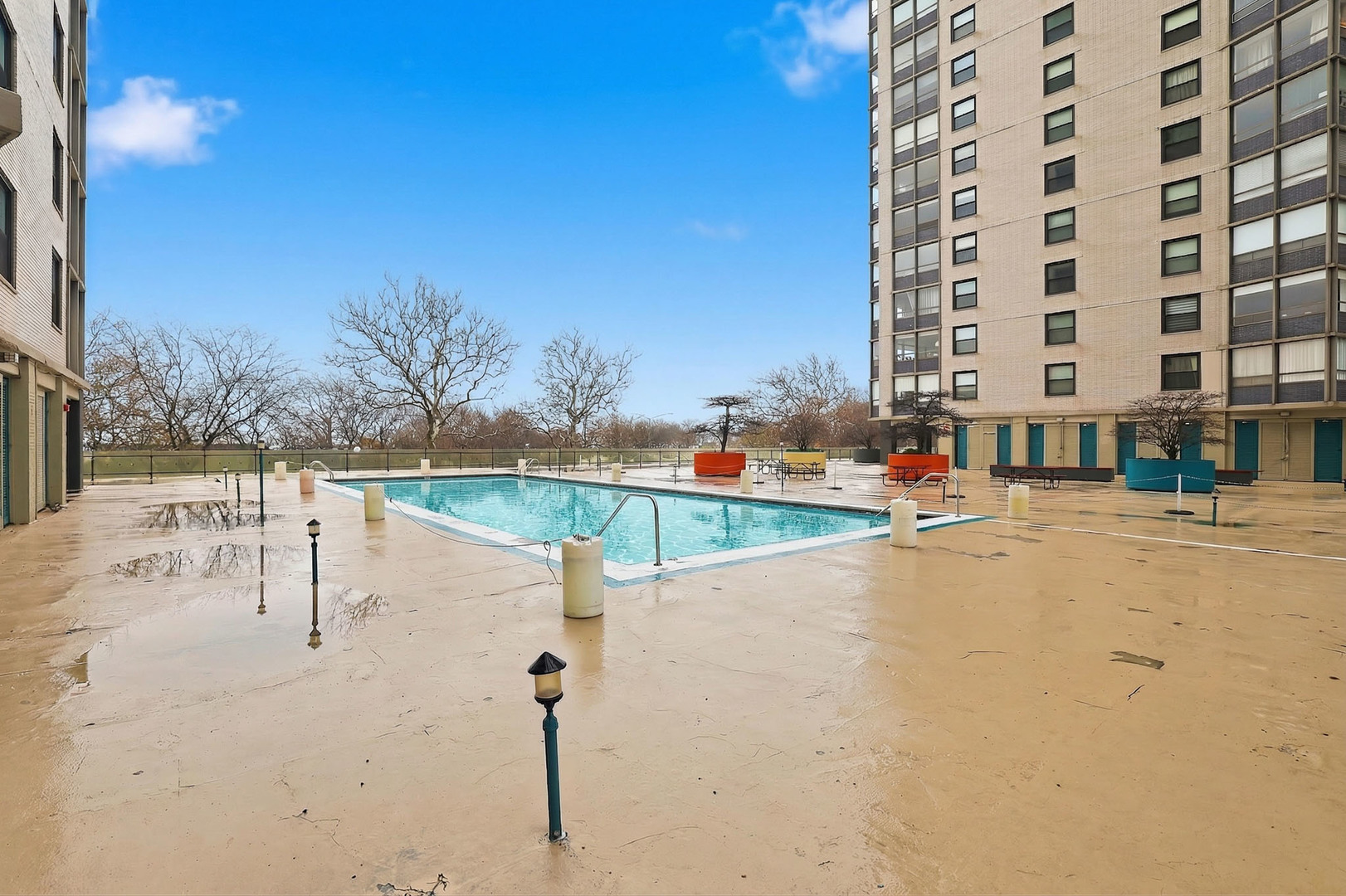 5701 N Sheridan Road #7E, Chicago, IL 60660