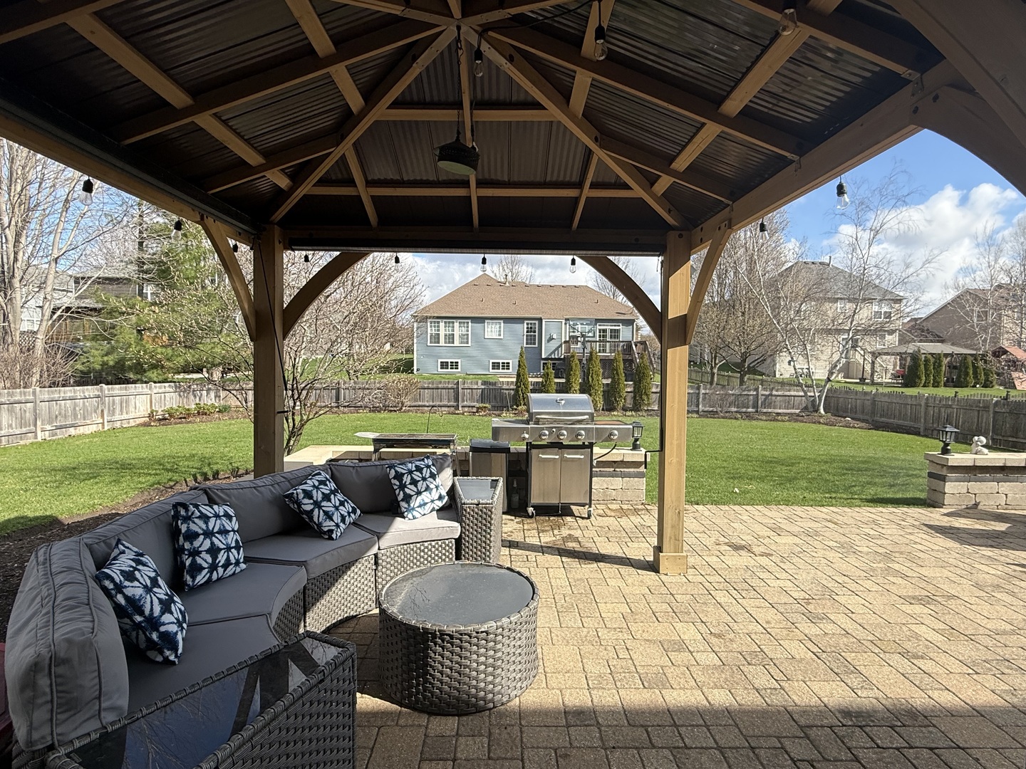 2717 Berman Road, North Aurora, IL 60542