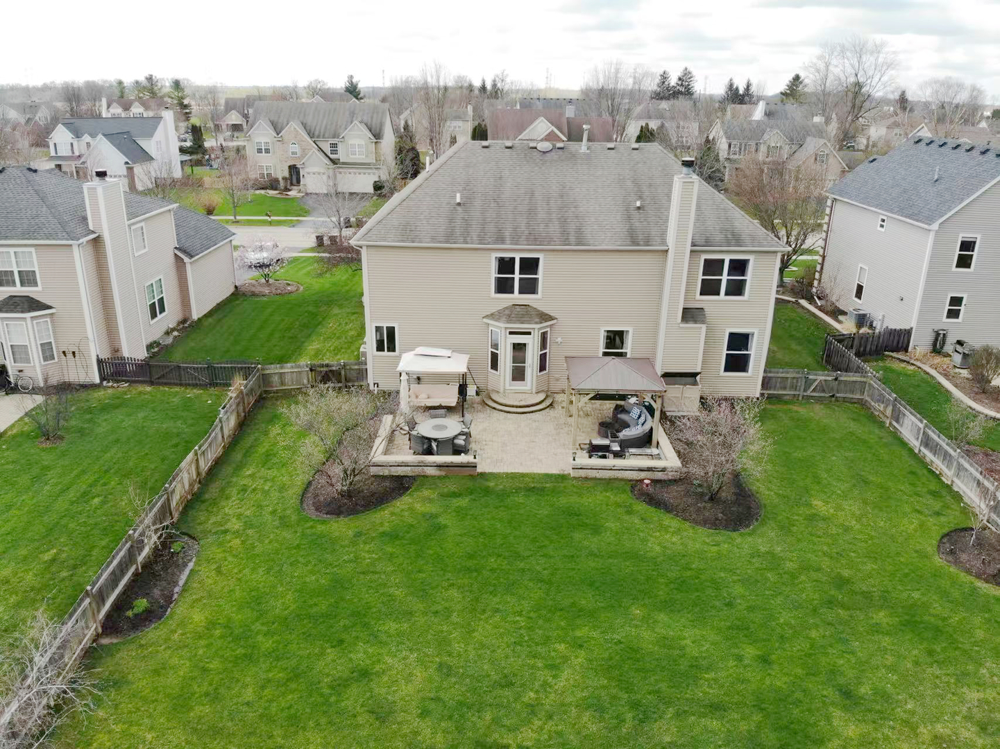 2717 Berman Road, North Aurora, IL 60542