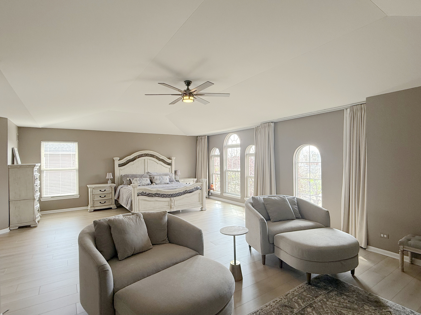 2717 Berman Road, North Aurora, IL 60542