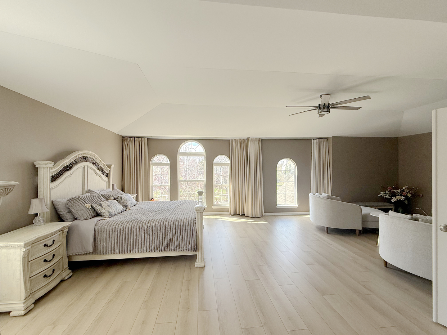 2717 Berman Road, North Aurora, IL 60542