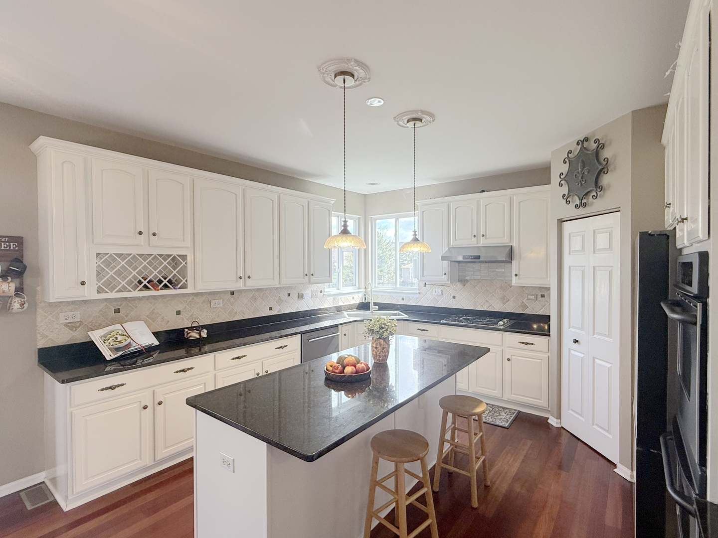 2717 Berman Road, North Aurora, IL 60542