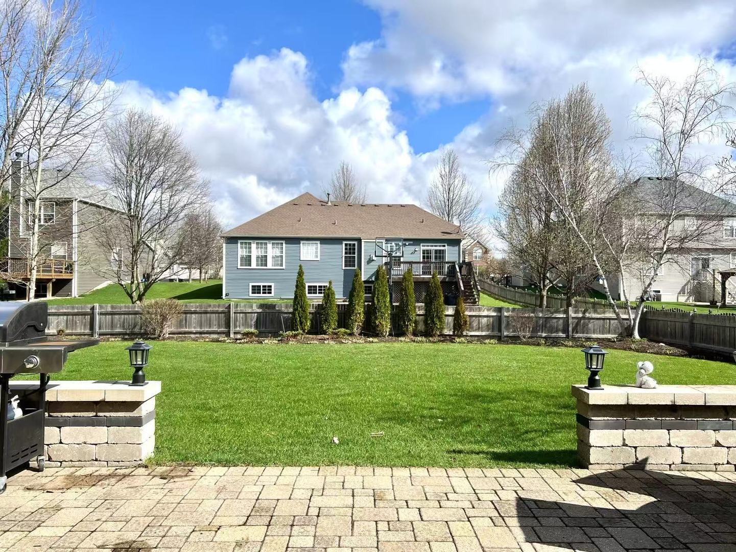 2717 Berman Road, North Aurora, IL 60542