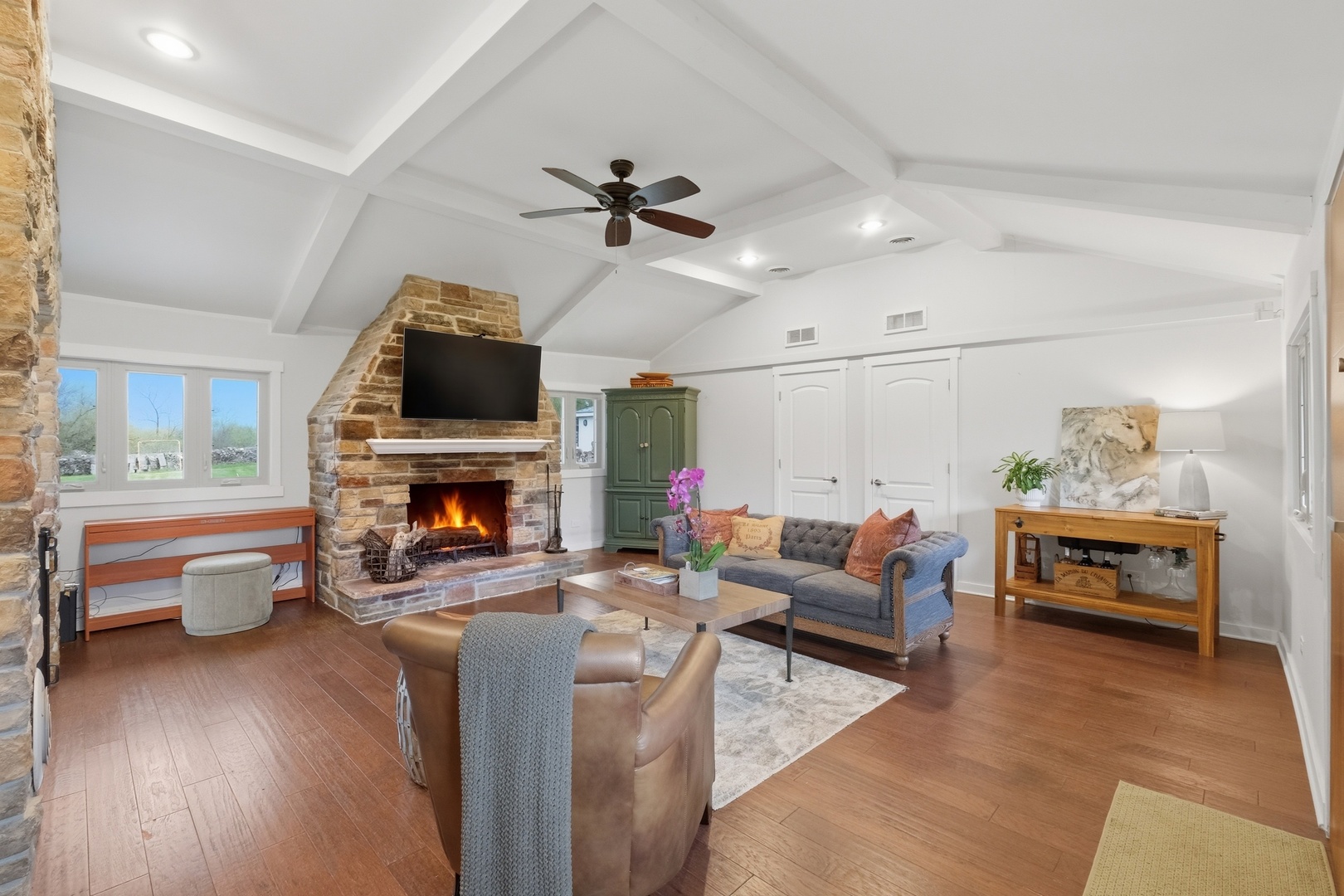 25848 W Scott Road, North Barrington, IL 60010