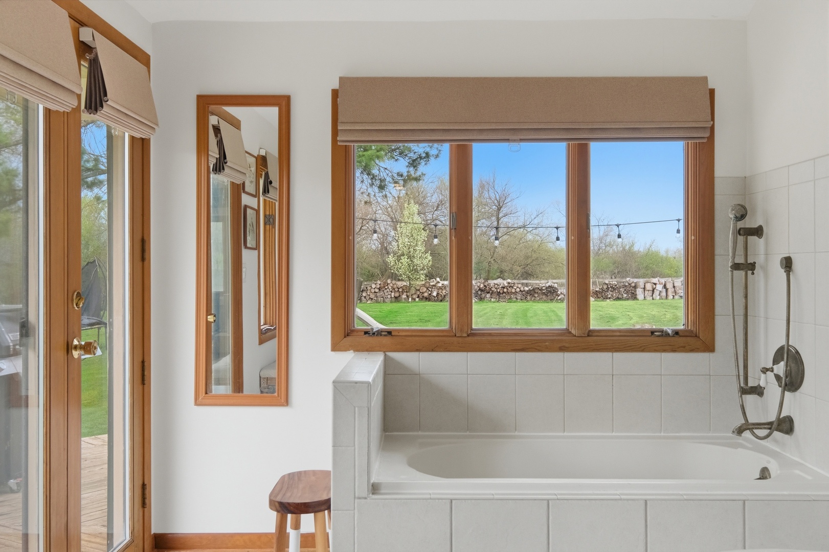 25848 W Scott Road, North Barrington, IL 60010