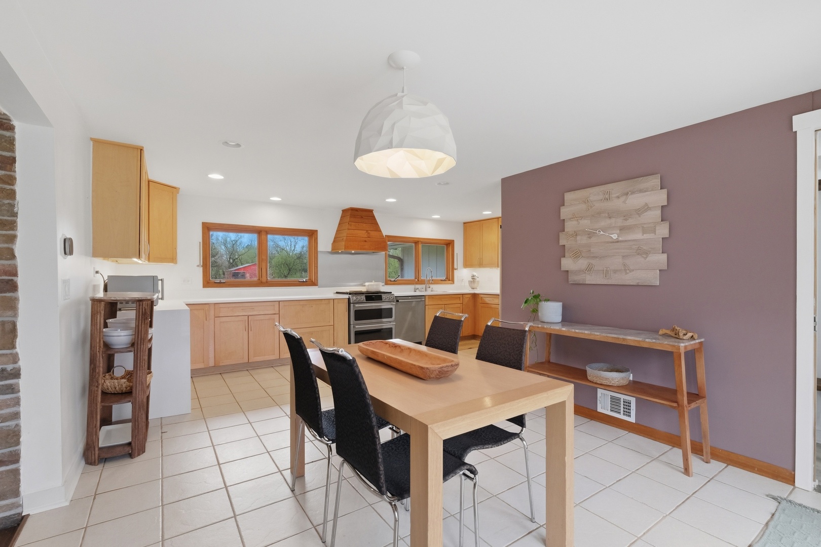 25848 W Scott Road, North Barrington, IL 60010