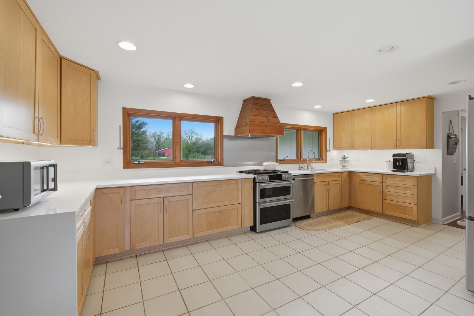 25848 W Scott Road, North Barrington, IL 60010