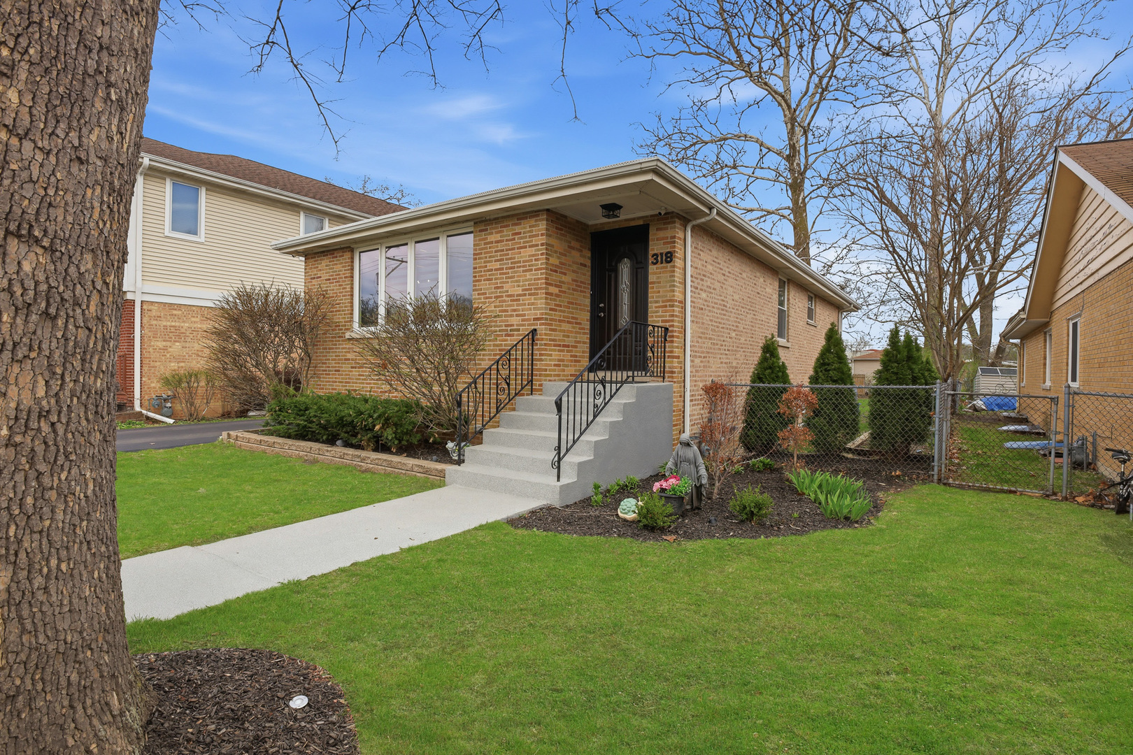 318 Hibbard Road, Wilmette, IL 60091