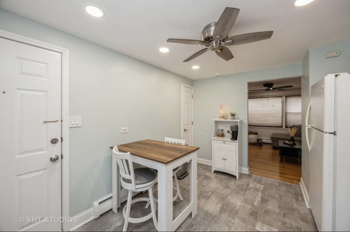 6952 W 65th Street #2B, Chicago, IL 60638