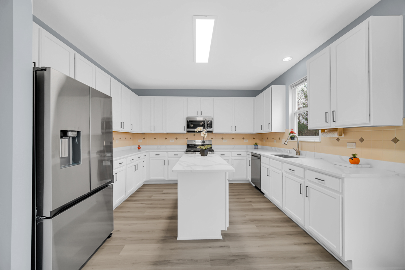 984 Ashbrook Circle, Bolingbrook, IL 60440