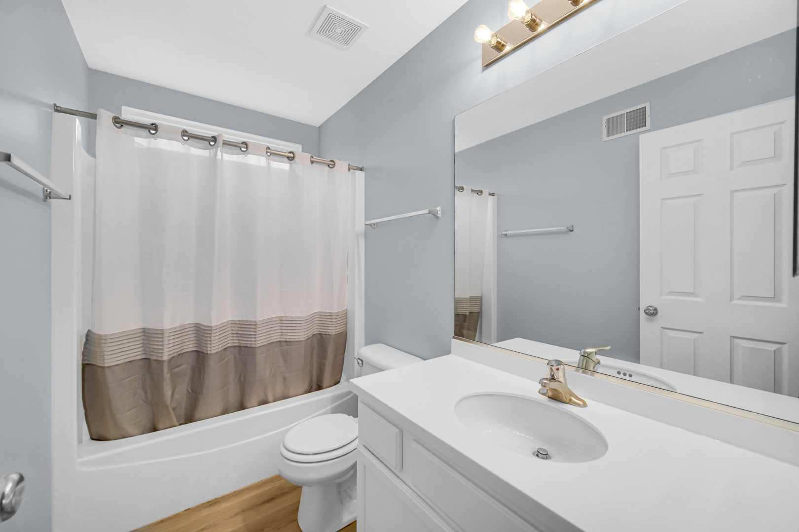 984 Ashbrook Circle, Bolingbrook, IL 60440