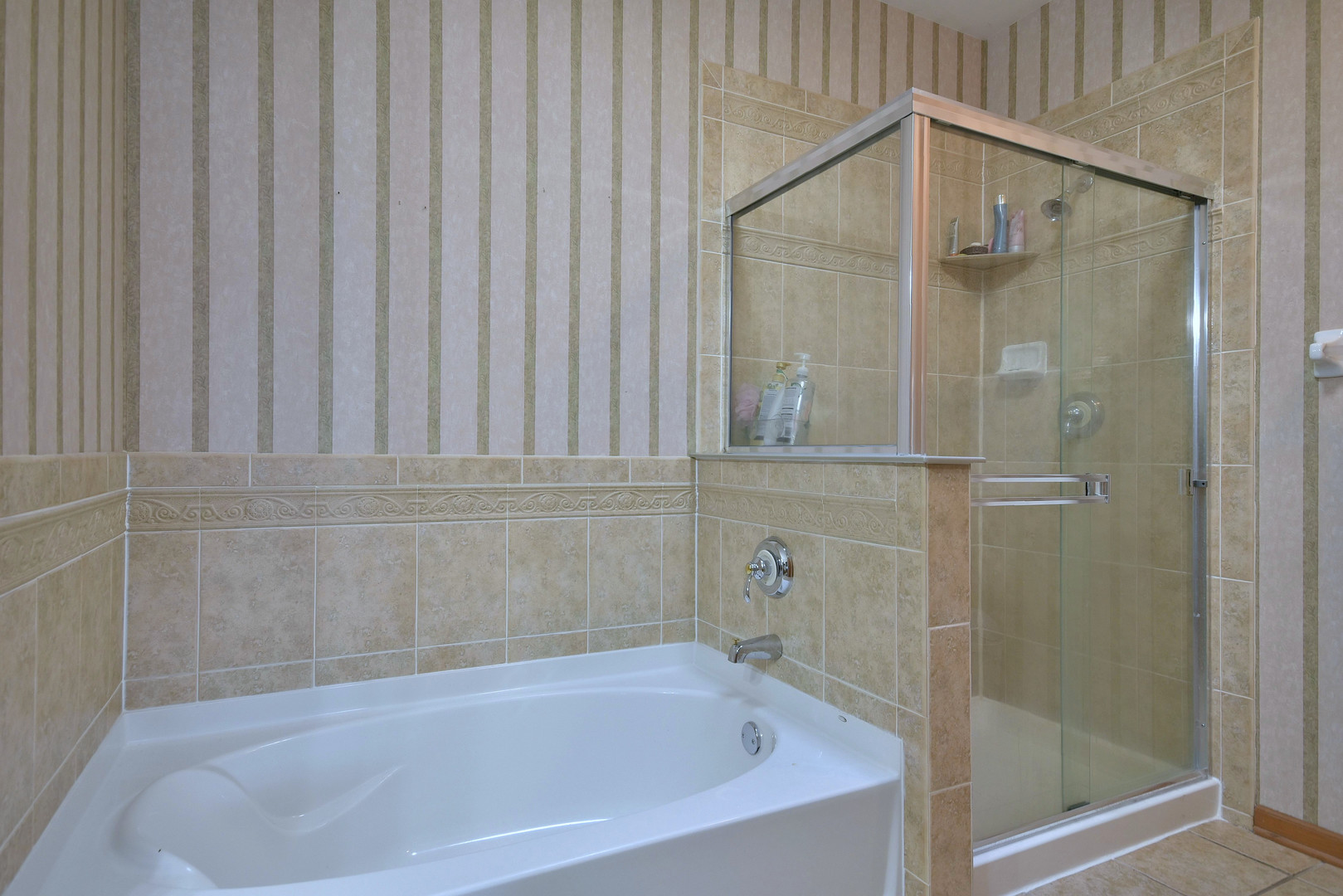 5600 Cloverdale Road, Hanover Park, IL 60133