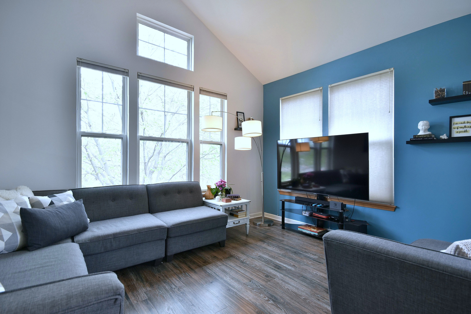 5600 Cloverdale Road, Hanover Park, IL 60133