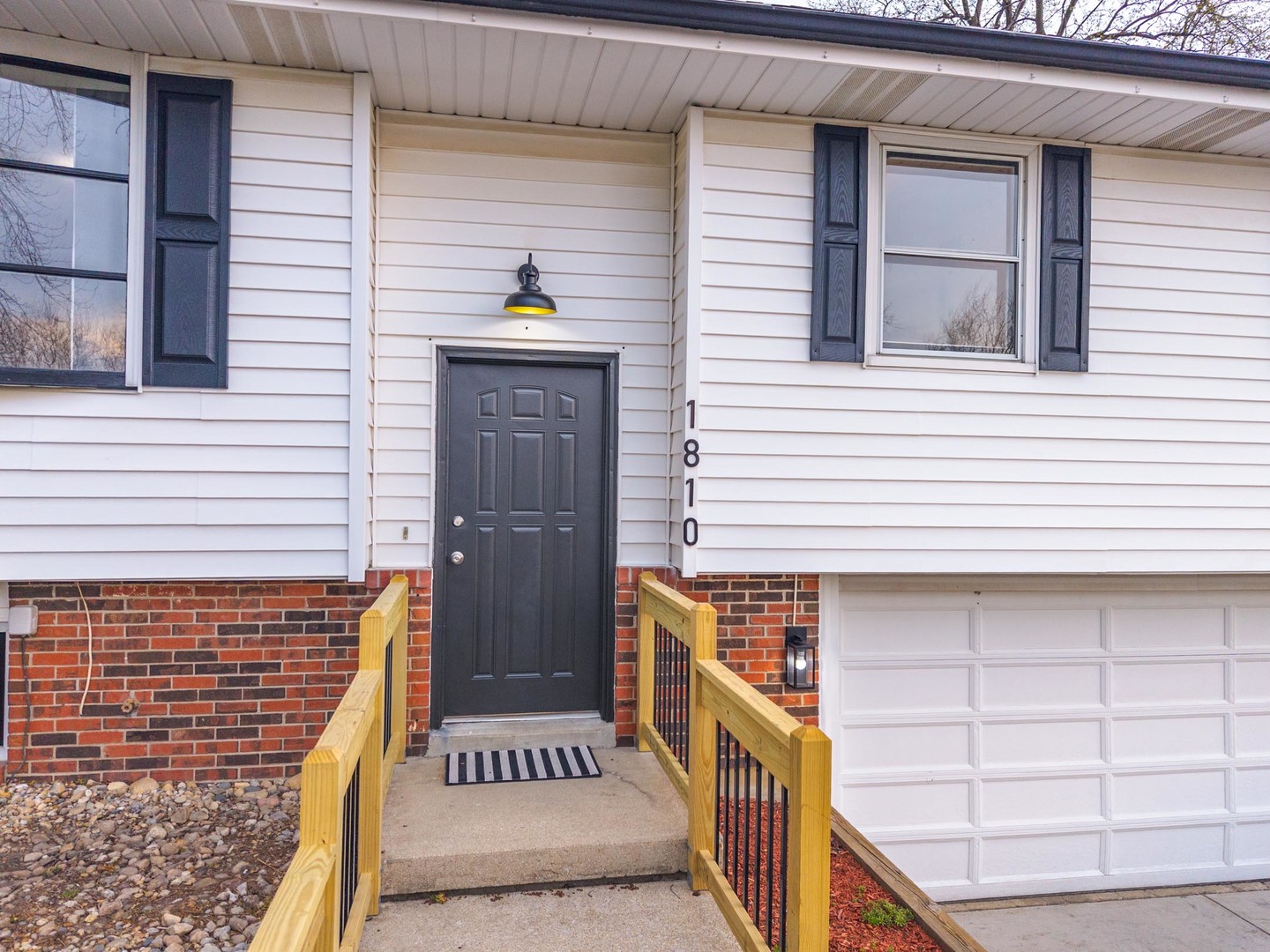 1810 Hoover Drive, Normal, IL 61761