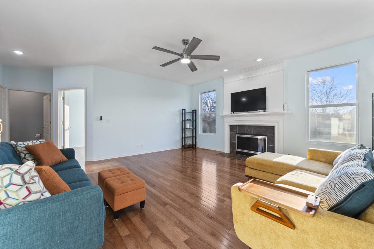 149 Lilac Street, Bolingbrook, IL 60490