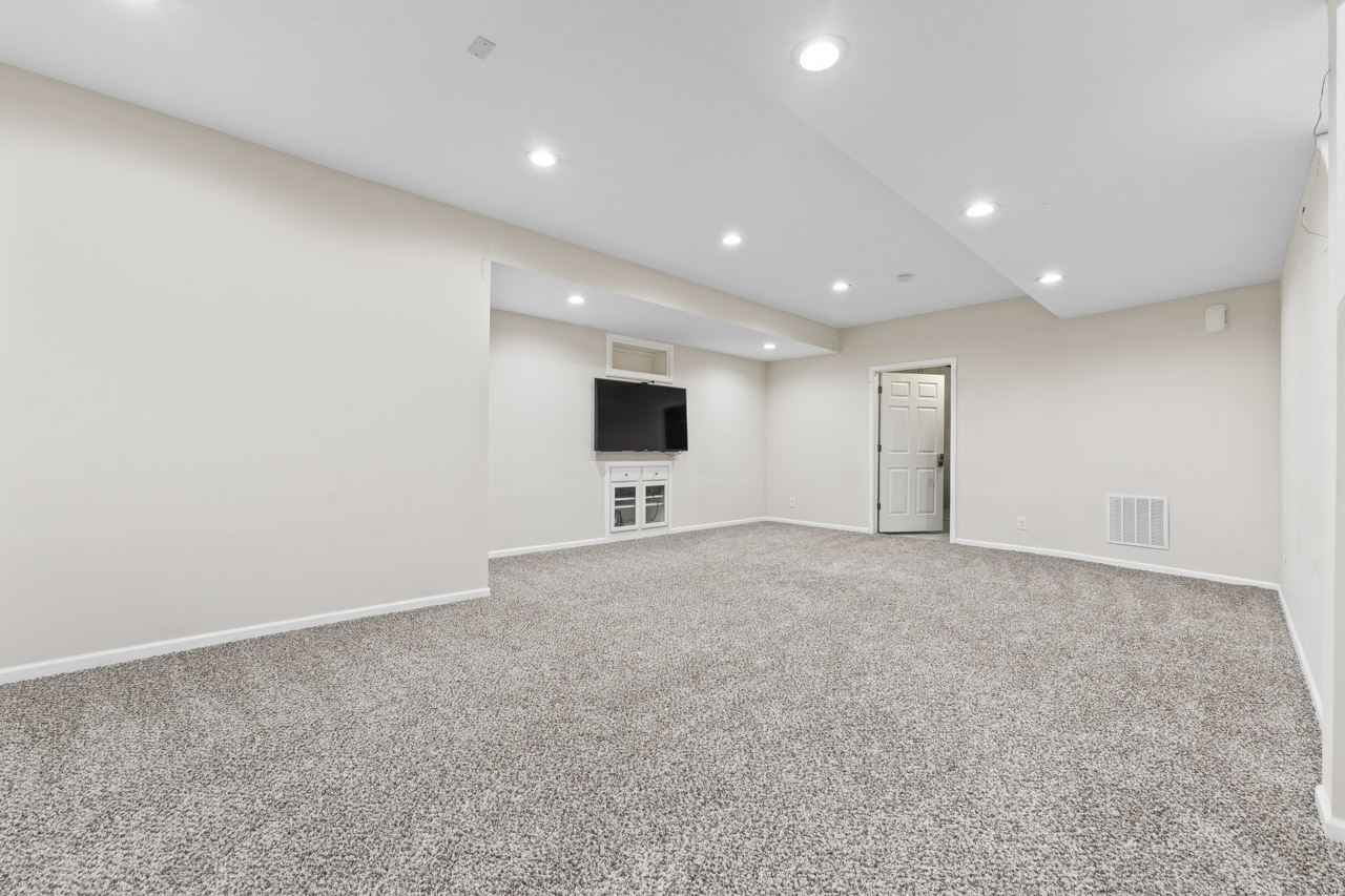 149 Lilac Street, Bolingbrook, IL 60490