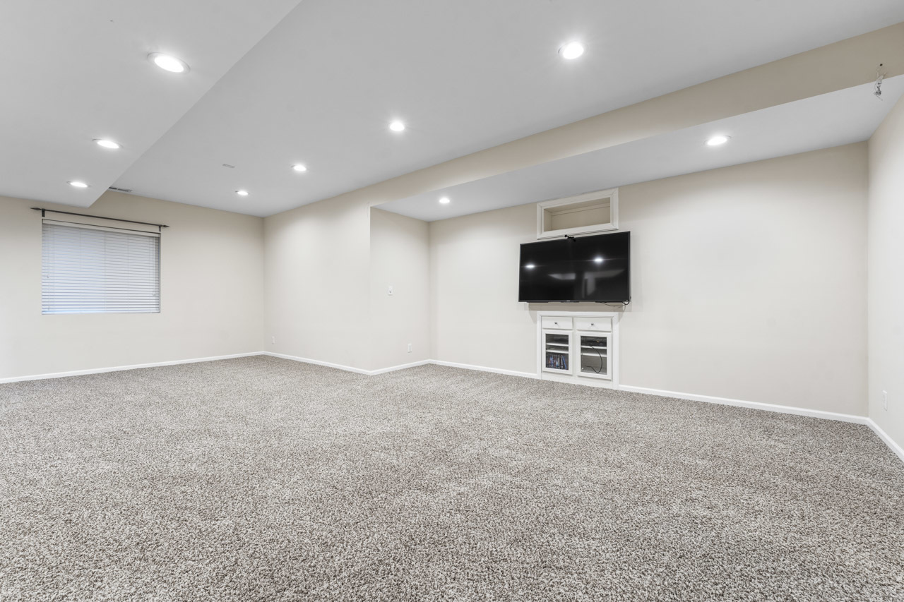 149 Lilac Street, Bolingbrook, IL 60490