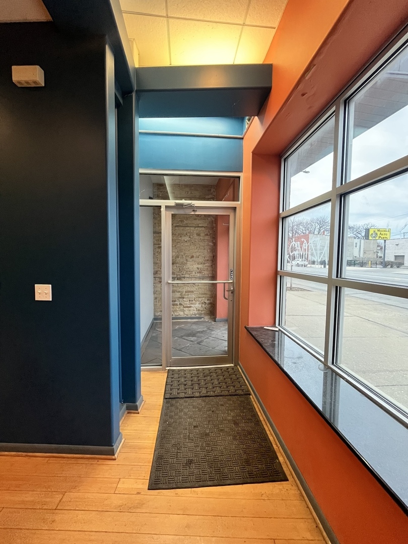 4203 W Fullerton Avenue, Chicago, IL 60639