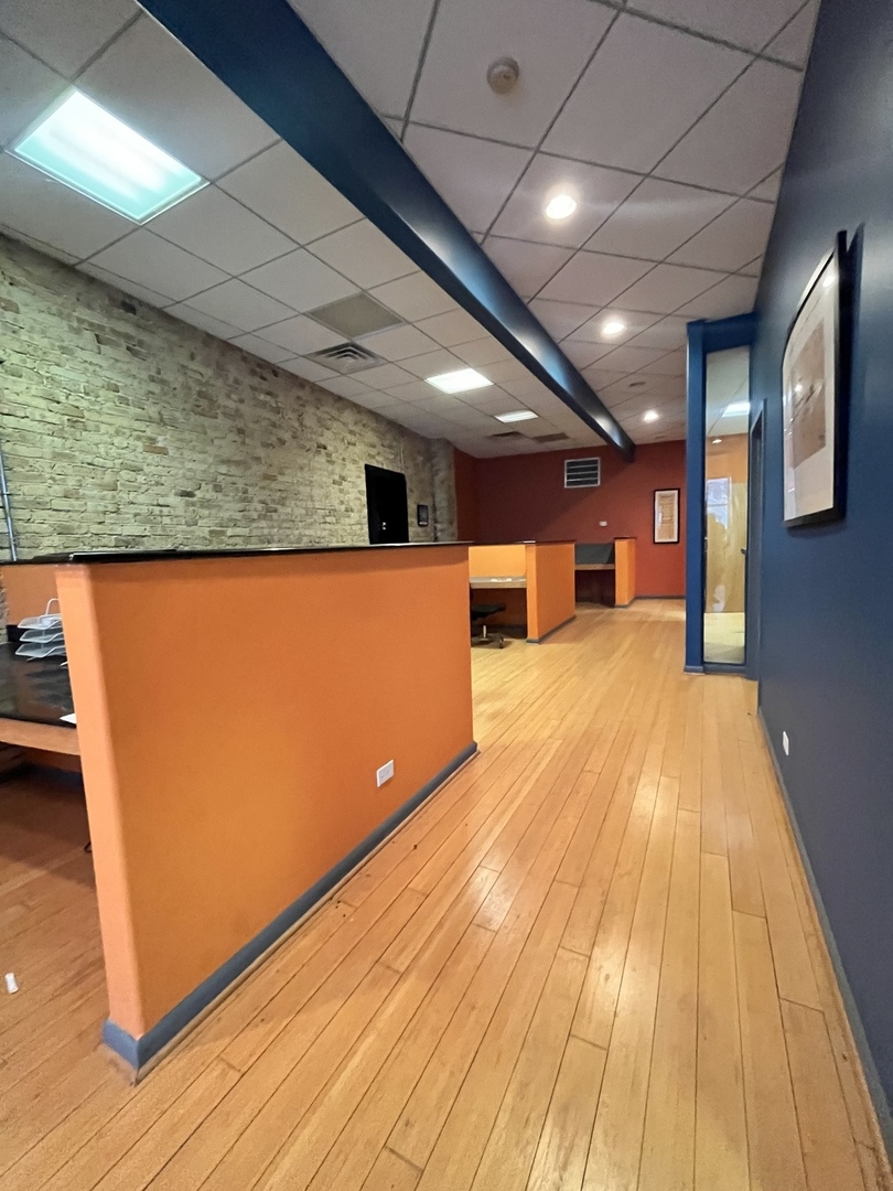 4203 W Fullerton Avenue, Chicago, IL 60639