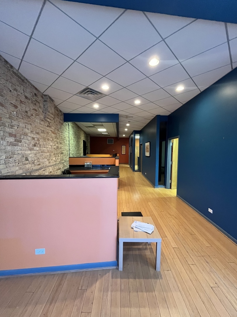 4203 W Fullerton Avenue, Chicago, IL 60639