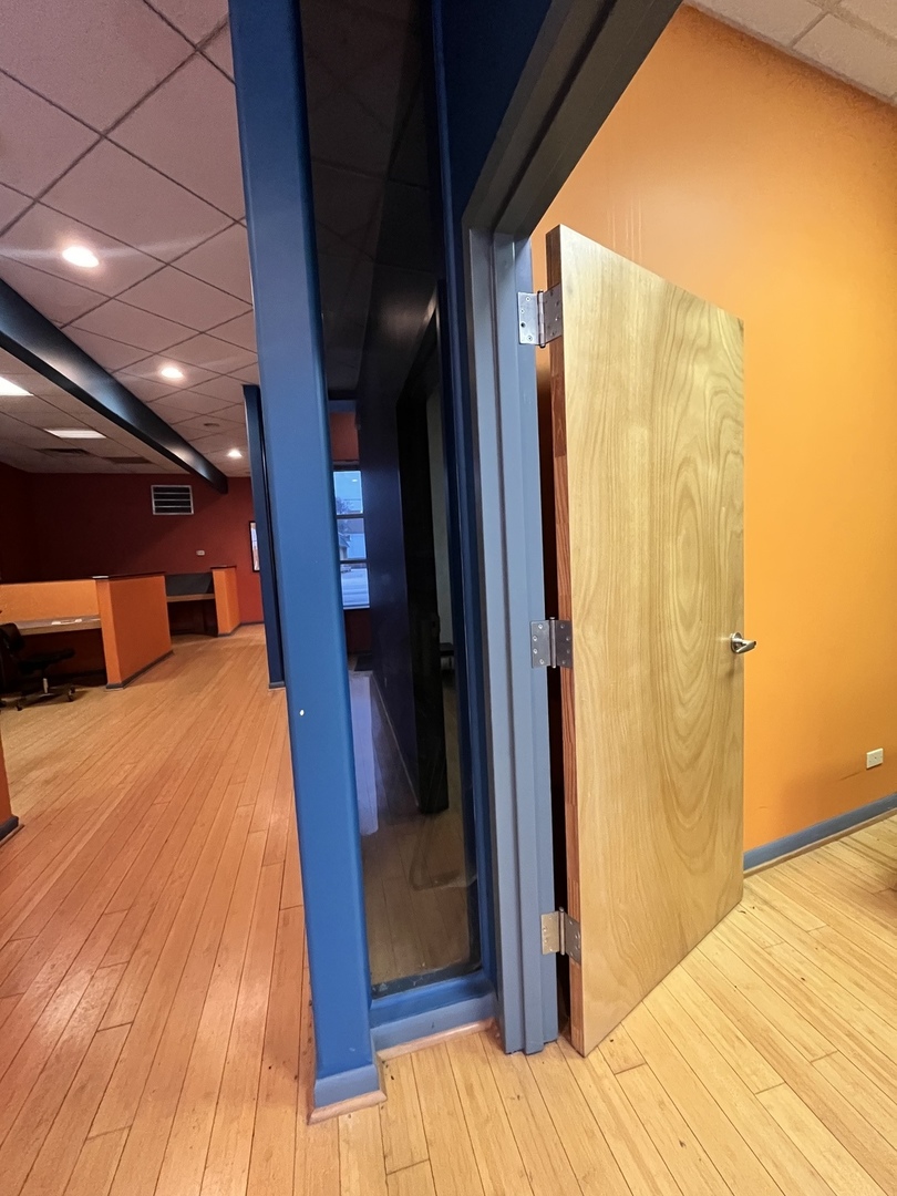 4203 W Fullerton Avenue, Chicago, IL 60639