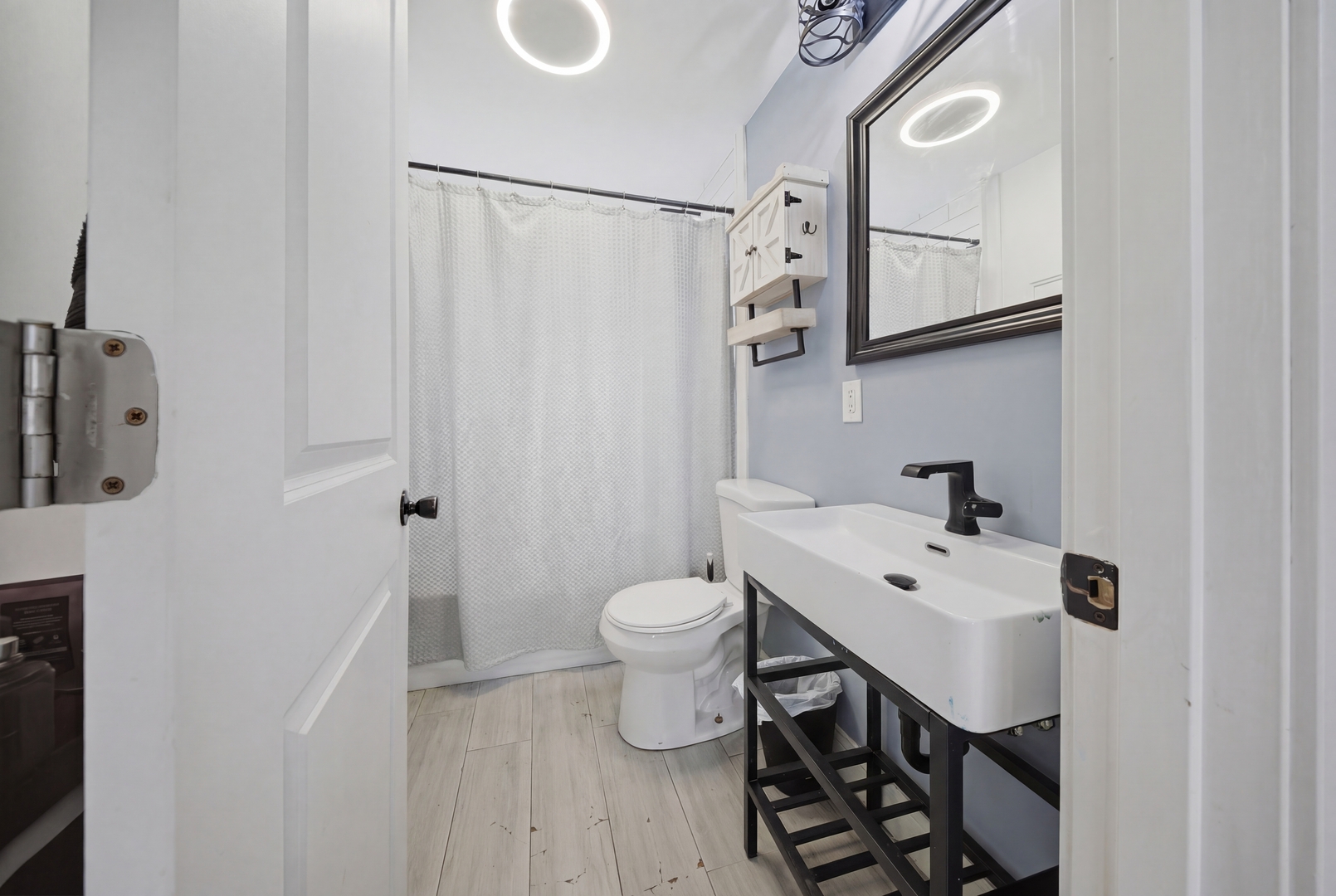 2713 Landen Drive, Melrose Park, IL 60164