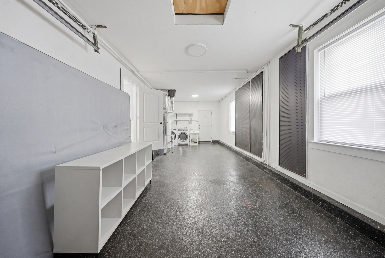 2713 Landen Drive, Melrose Park, IL 60164