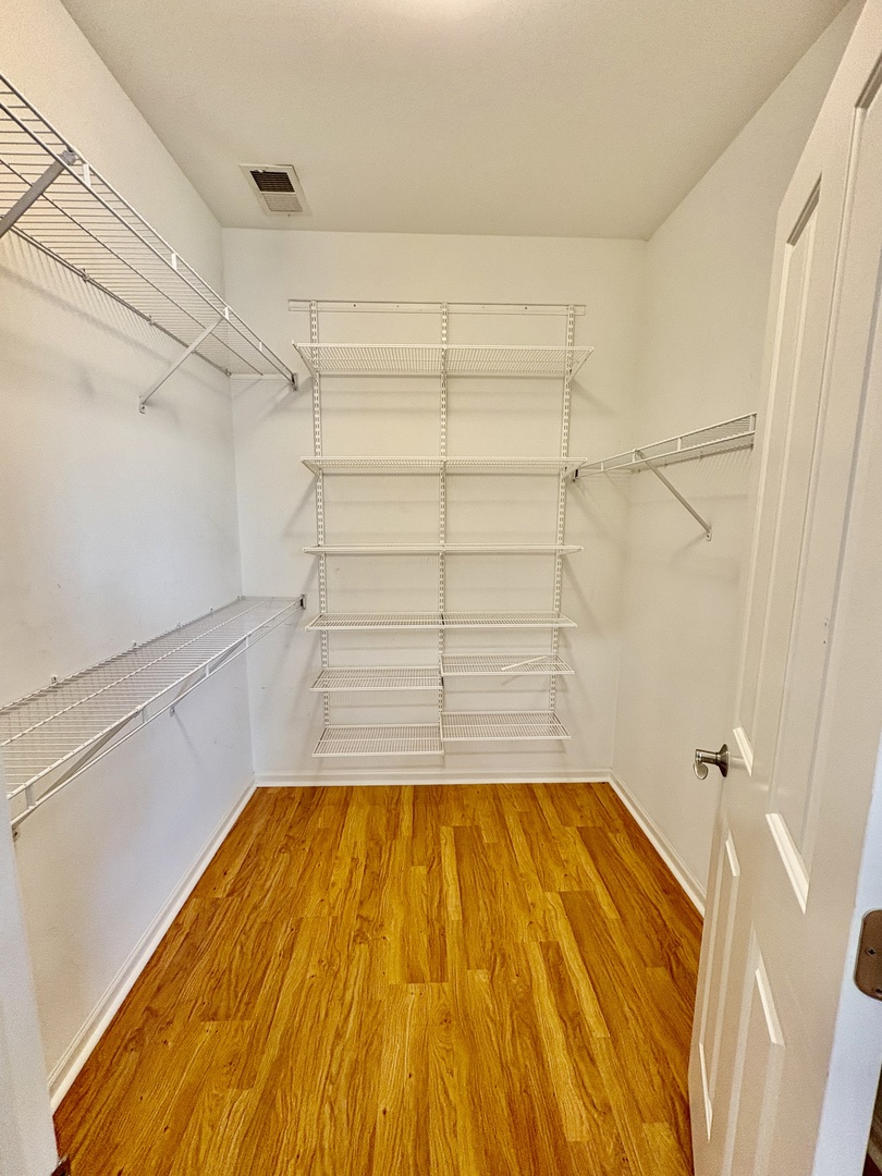 30 Beaconsfield Court #30, Lincolnshire, IL 60069