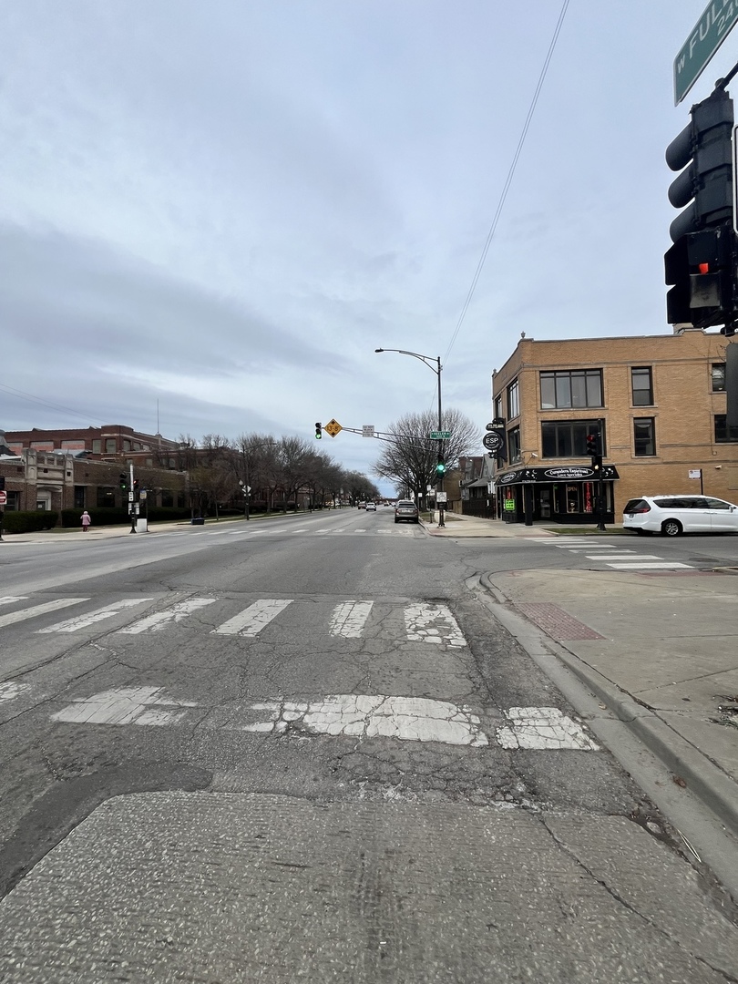 4203 W Fullerton Avenue, Chicago, IL 60639