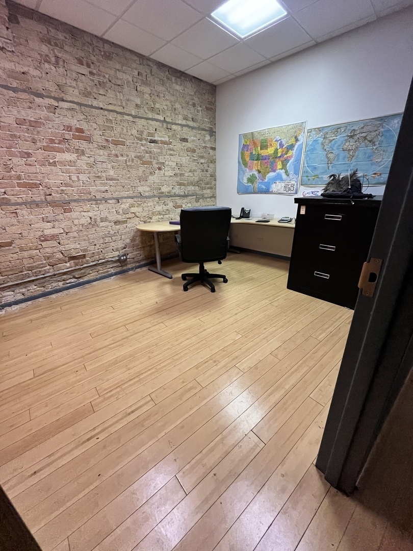 4203 W Fullerton Avenue, Chicago, IL 60639