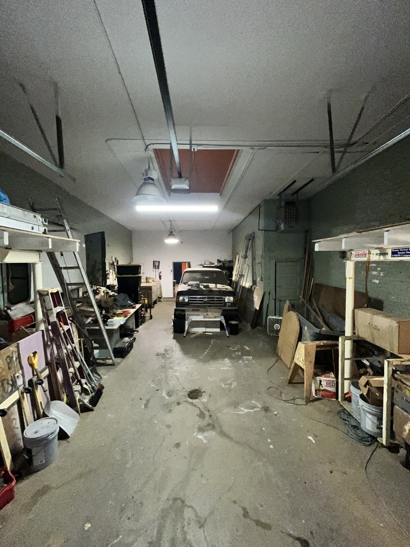 4203 W Fullerton Avenue, Chicago, IL 60639