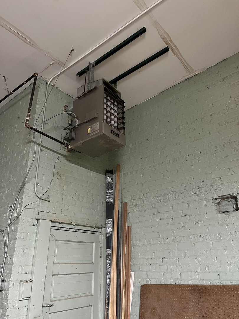 4203 W Fullerton Avenue, Chicago, IL 60639