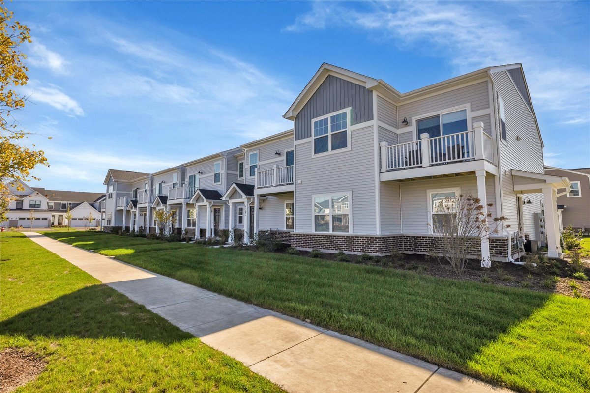 4303 Chelsea Manor Circle #0, Aurora, IL 60504