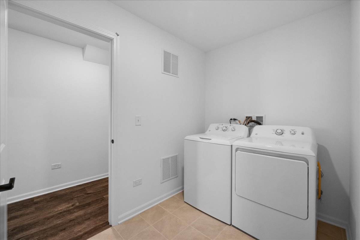 4303 Chelsea Manor Circle #0, Aurora, IL 60504