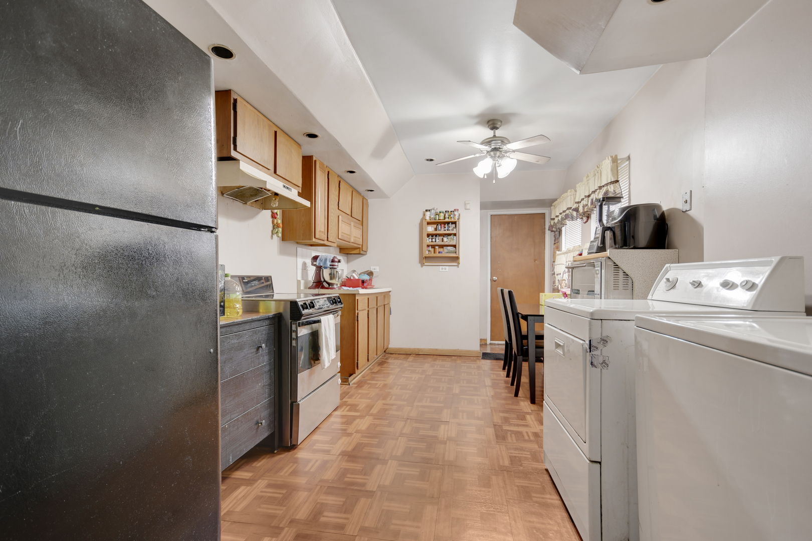 3801 W 84th Place, Chicago, IL 60652